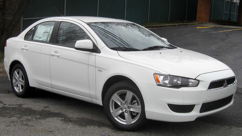 Mobil Mitsubishi Lancer. wikimedia/IFCAR Mobil Mitsubishi Lancer