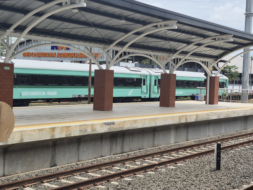 Kereta Khusus Petani-Pedagang