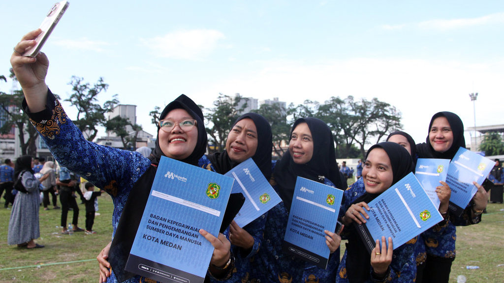 Penyerahan SK PPPK Pemkot Medan