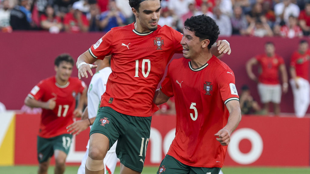 ANISIO CABRAL dari Portugal melakukan selebrasi setelah mencetak gol pada pertandingan Grup B Piala Dunia U-17 FIFA Qatar 2025 antara Portugal dan Maroko di Doha, Qatar, pada 6 November 2025. (Foto oleh Noushad Thekkayil/NurPhoto)NO USE FRANCE Timnas Portugal U27