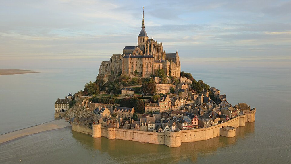 Mont-Saint-Michel vu du ciel