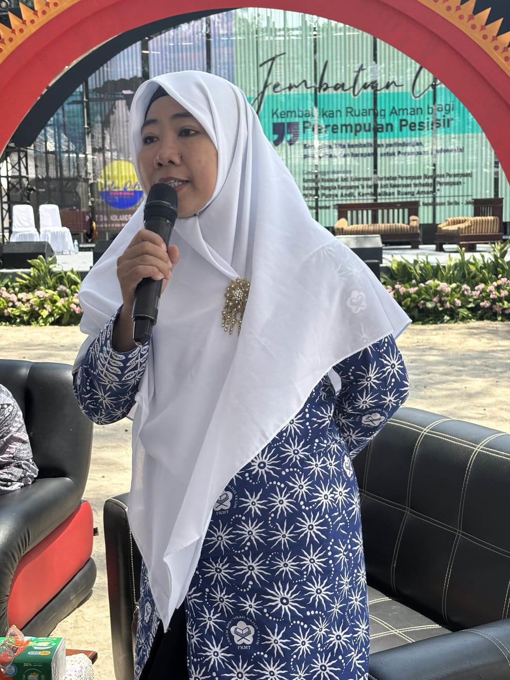Ida Suaidah, ketua Komunitas Perempuan Peduli Perempuan (KP3), komunitas mitra yang dibentuk dari sesi konsolidasi Komnas Perempuan dan masyarakat Pulau Tidung pada 26 November 2025. tirto.id/Sekar Komunitas Perempuan Peduli Perempuan