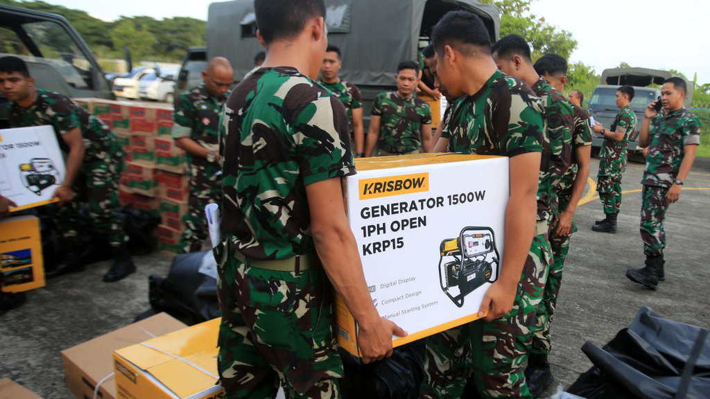Bantuan logistik untuk daerah terdampak banjir di Aceh