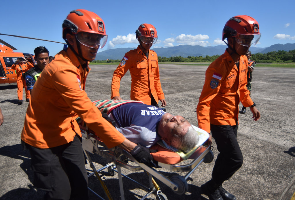 Basarnas evakuasi korban dari Solok