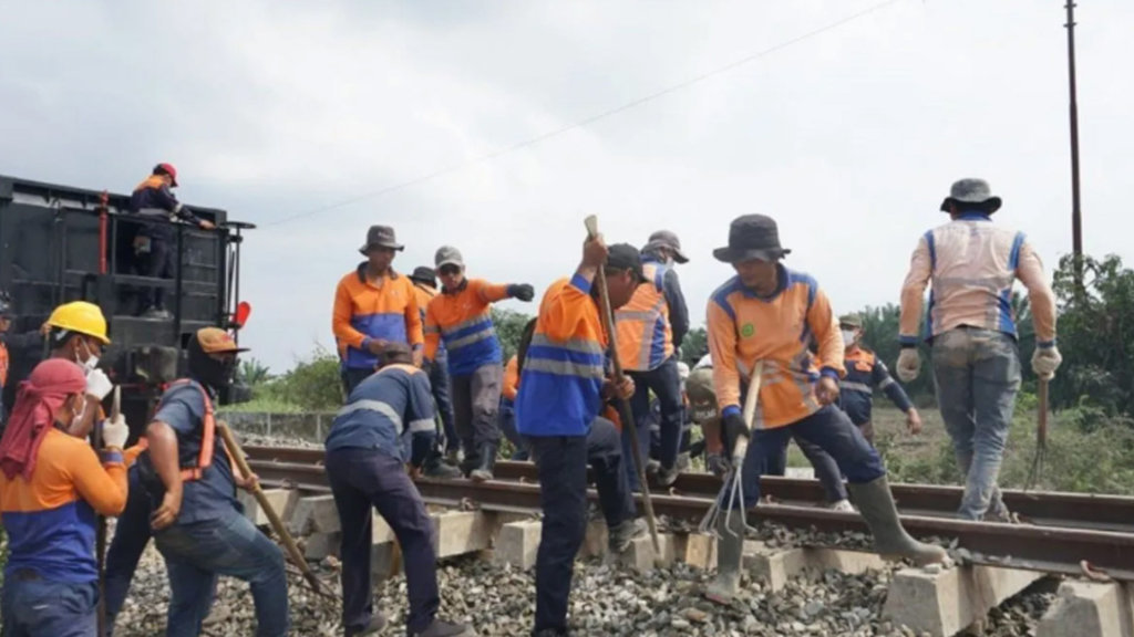 perbaikan jalur Medan-Binjai 