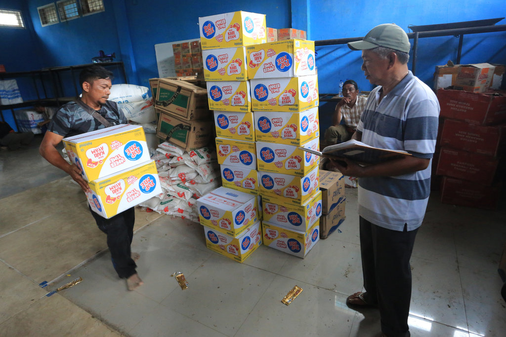 Logistik korban banjir bandang di Aceh Tamiang