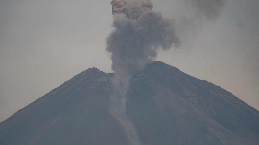 Penurunan status aktivitas Gunung Semeru