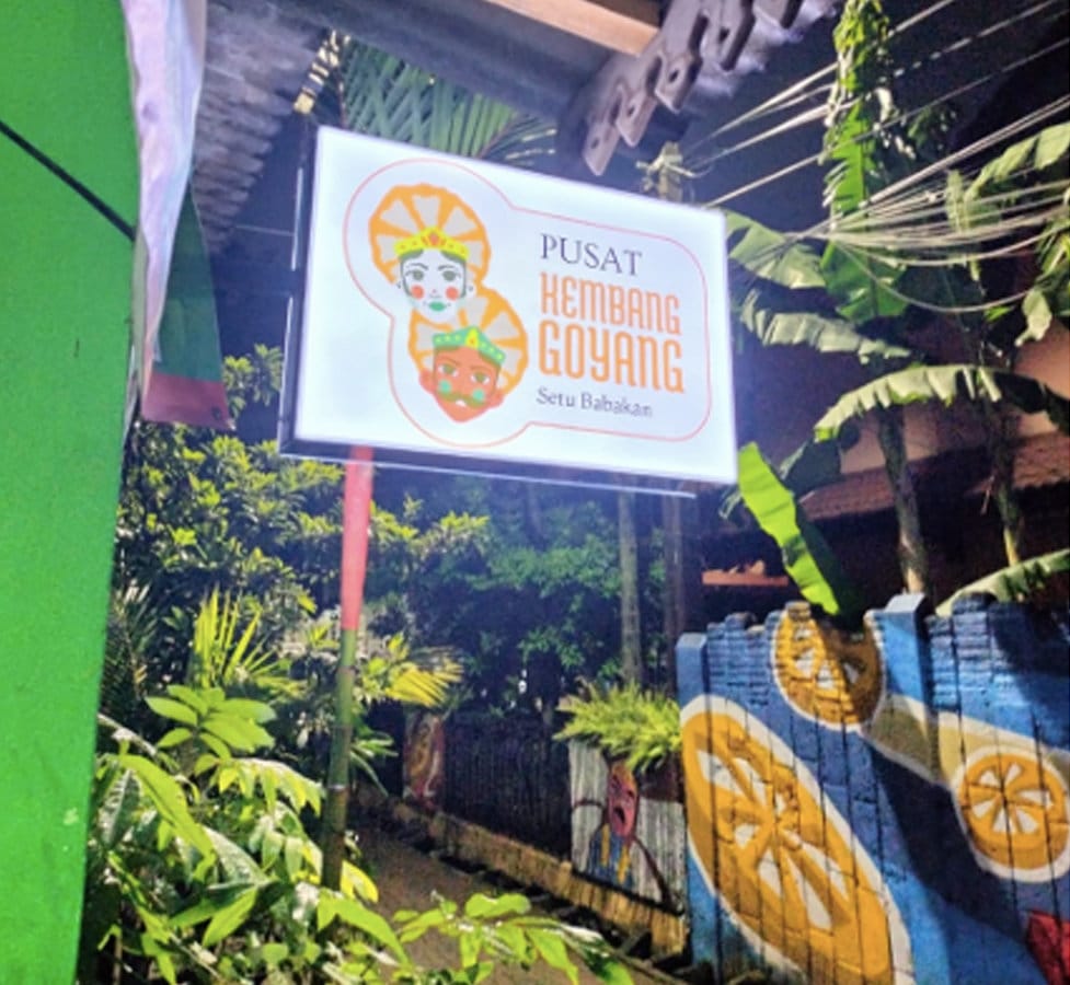 Pusat Kembang Goyang Setu Babakan