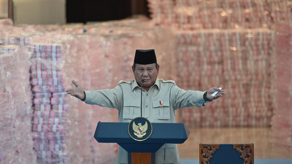 Penyerahan denda kehutanan dan korupsi