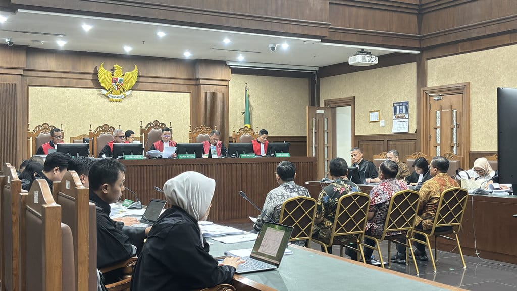 Hakim Pertanyakan Sumber Gaji Rp163 Juta Tenaga Konsultan Nadiem