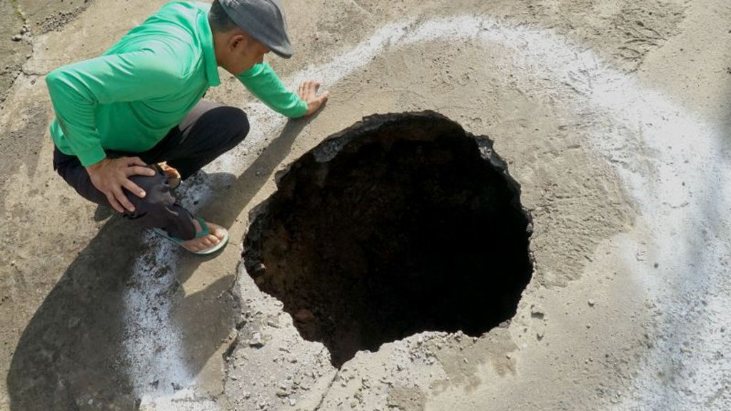 Lubang Sinkhole