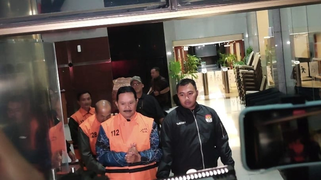 KPK Tahan Wali Kota Madiun Maidi