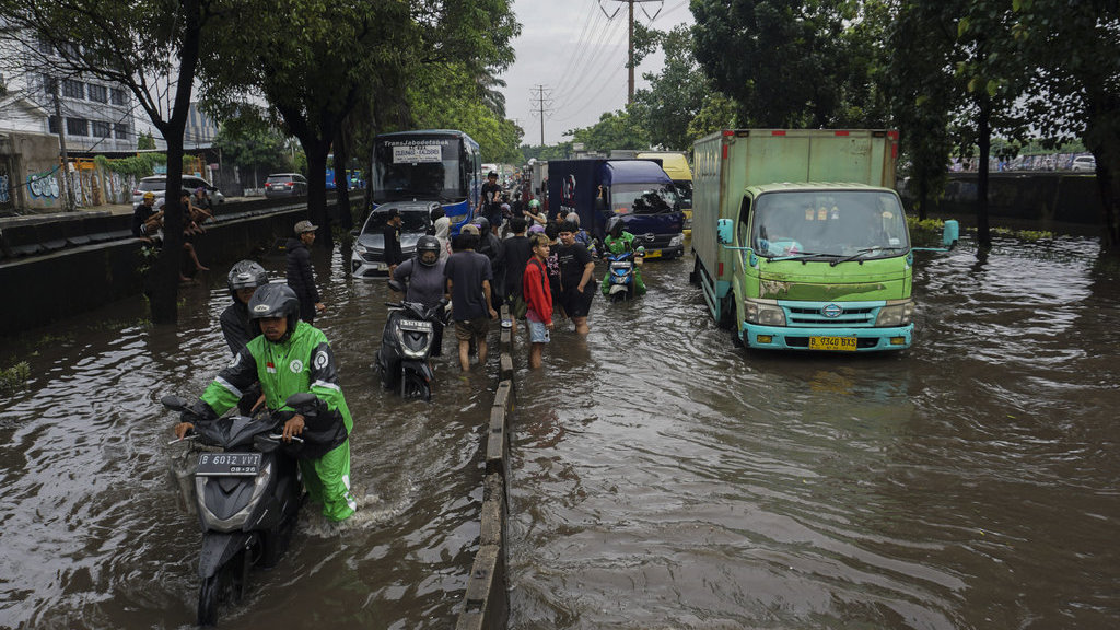 Banjir di Jalan Daan Mogot Jakarta