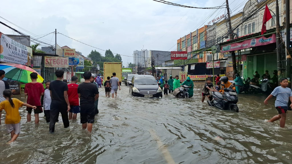 Perumahan Ciledug Indah Terendam Banjir