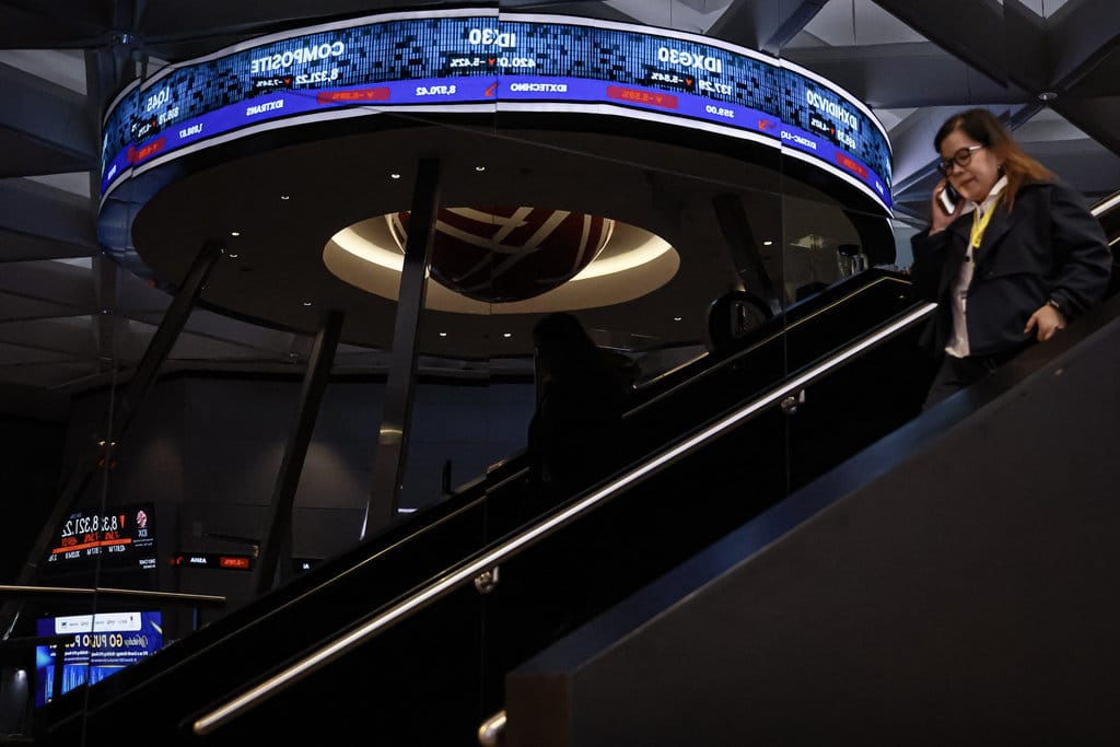 IHSG Terkoreksi ke Level 7.153,114 saat Pembukaan Kamis Pagi