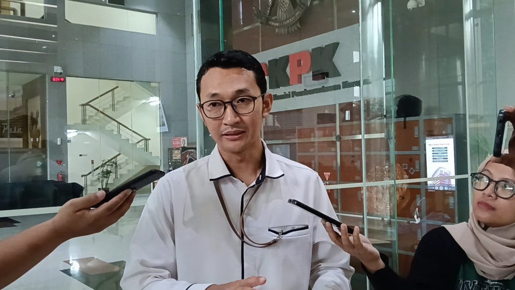 Juru Bicara KPK, Budi Prasetyo, di Gedung Merah Putih KPK, Jakarta Selatan, Senin (2/3/2026). tirto.id/Auliya Umayna Juru Bicara KPK Budi Prasetyo