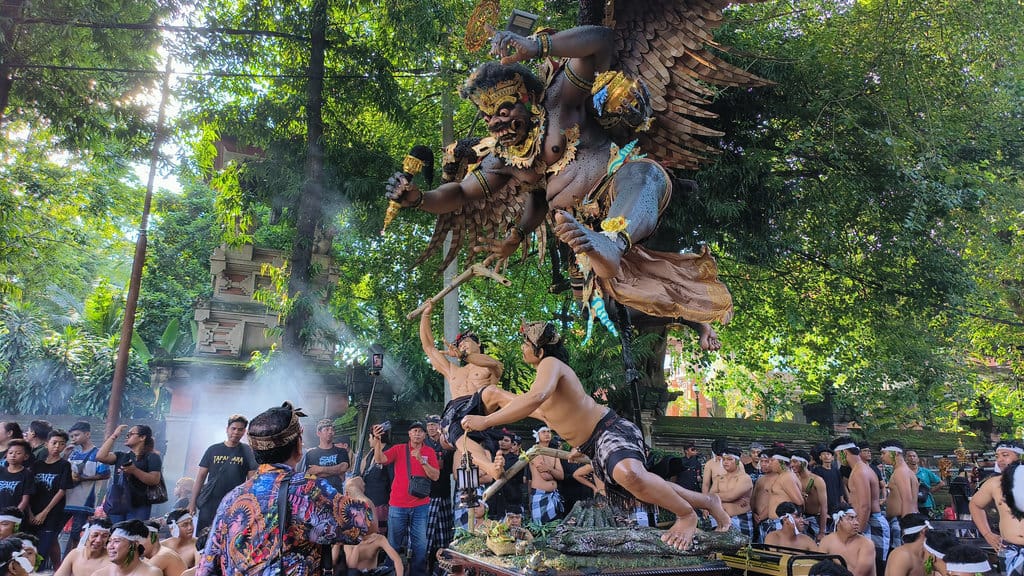 Ogoh-ogoh Raksasa Kala Nila Tirta