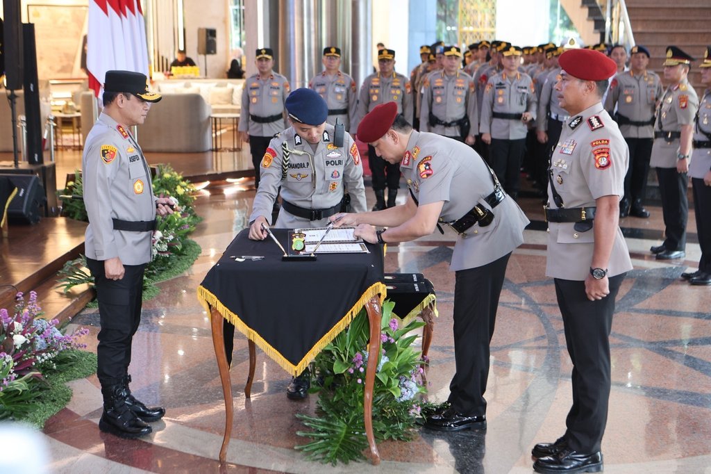 Polda Metro Jaya Lakukan Pergantian Dirkrimsus hingga Dirsiber