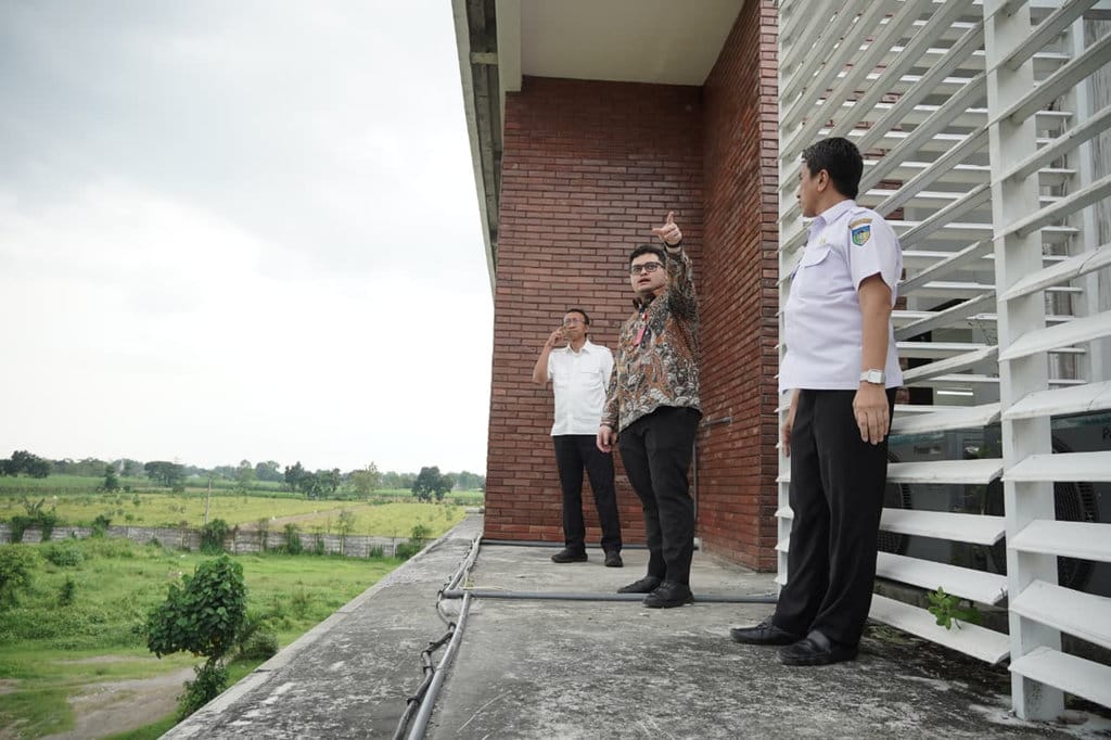 Tinjau Kantor Baru Disparbud, Mas Dhito Beri Masukan soal Museum