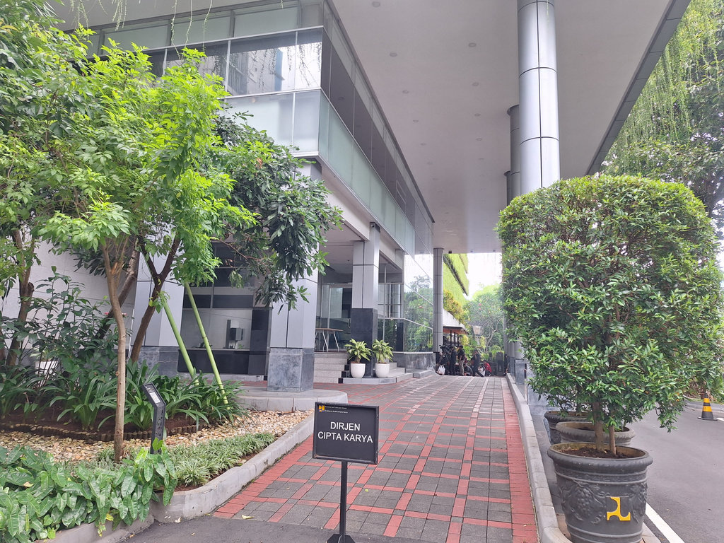 Geledah Kantor Kementerian PU, Kejati DKI Sita Dokumen & BBE