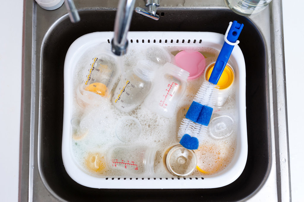 7 Rekomendasi Sabun Cuci Botol Bayi yang Ampuh Membunuh Bakteri