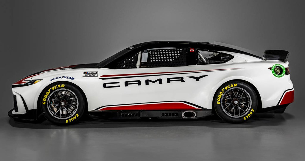 Camry NASCAR