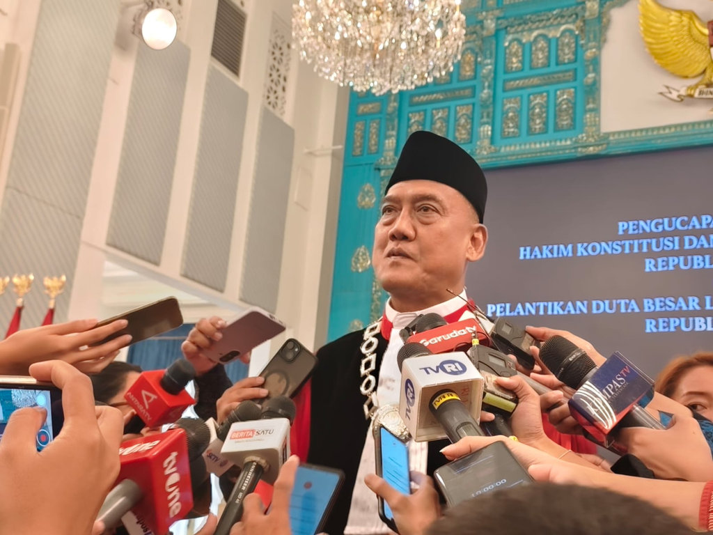 Liliek Prisbawono Dilantik Jadi Hakim MK Gantikan Anwar Usman