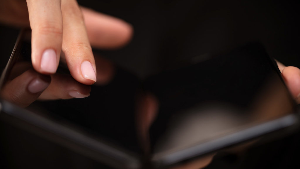 Ilustrasi smartphone lipat. FOTO/iStockphoto Ilustrasi Smartphone Lipat