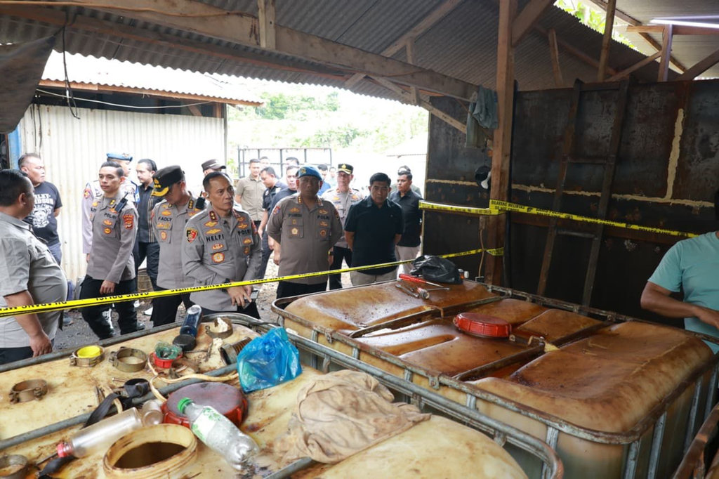 Polda Lampung Bongkar Sindikat Penimbunan BBM Ilegal