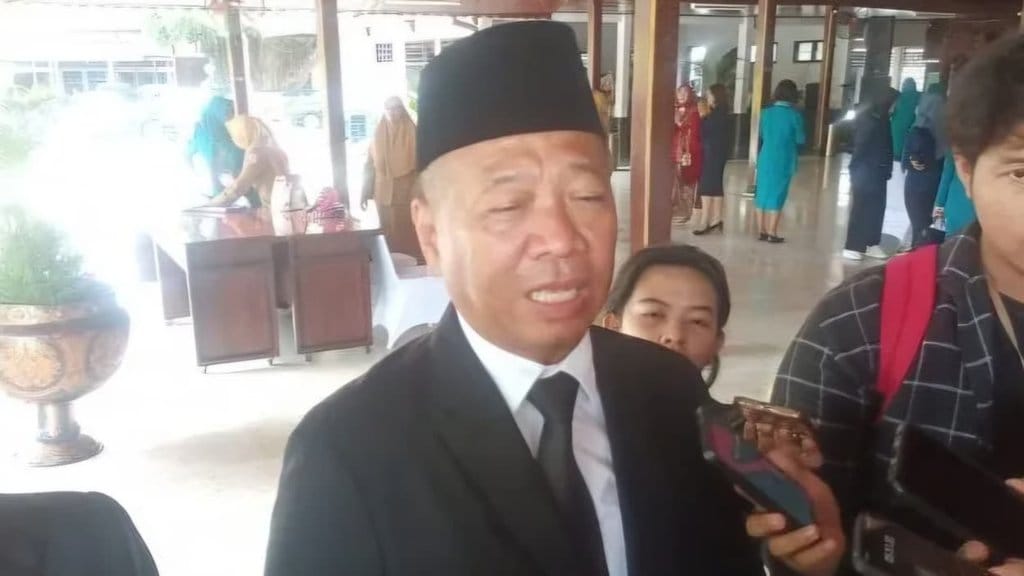 KPK Bawa Bupati Tulungagung dan 12 Orang Hasil OTT ke Jakarta