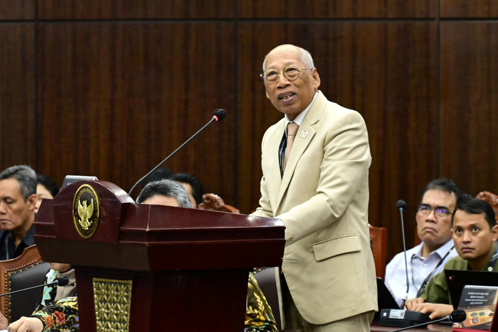 Respons DPR & Pemerintah soal Anggaran MBG Masuk Pos Pendidikan