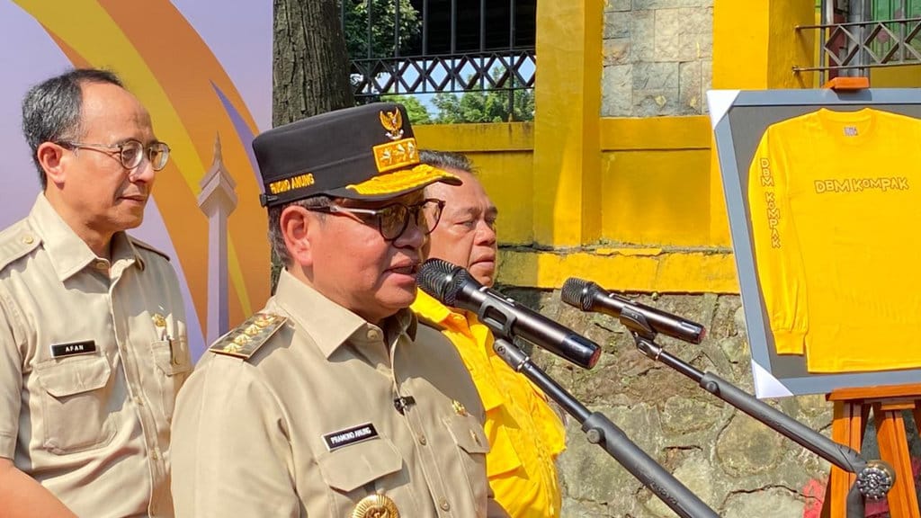 BBM Non-Subsidi Naik, Pramono Dorong Warga Naik Angkutan Umum