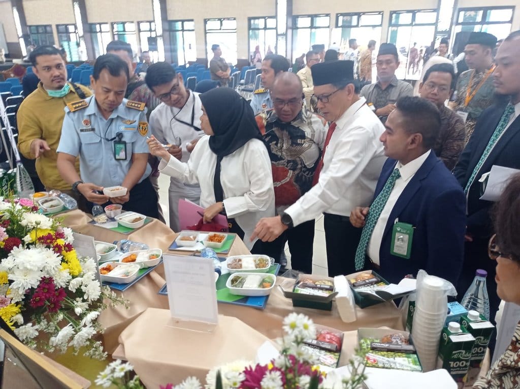 Menu Rendang Diganti Ayam dan Ikan Bagi JCH Embarkasi Palembang