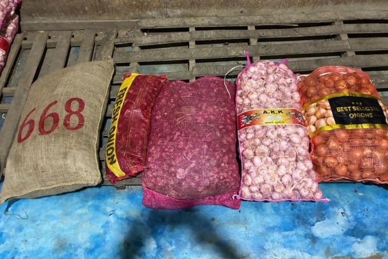 Polisi Ungkap Penyelundupan Bawang & Cabai 23 Ton di Pontianak