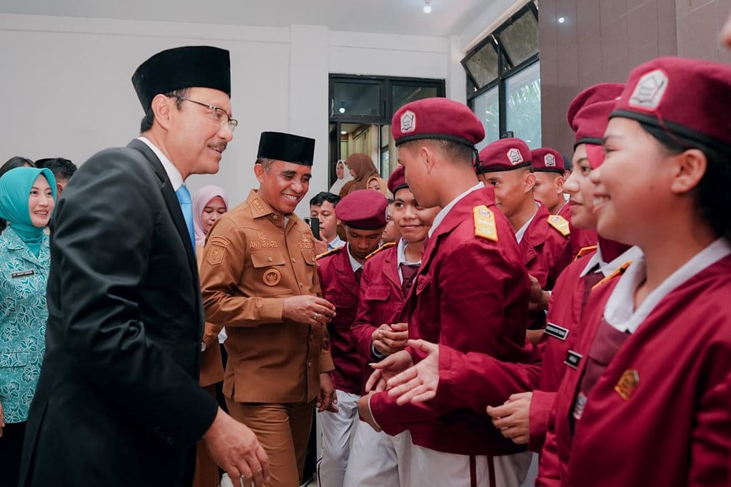 Gus Ipul Apresiasi Pemprov Sulteng Aktif Dukung Sekolah Rakyat