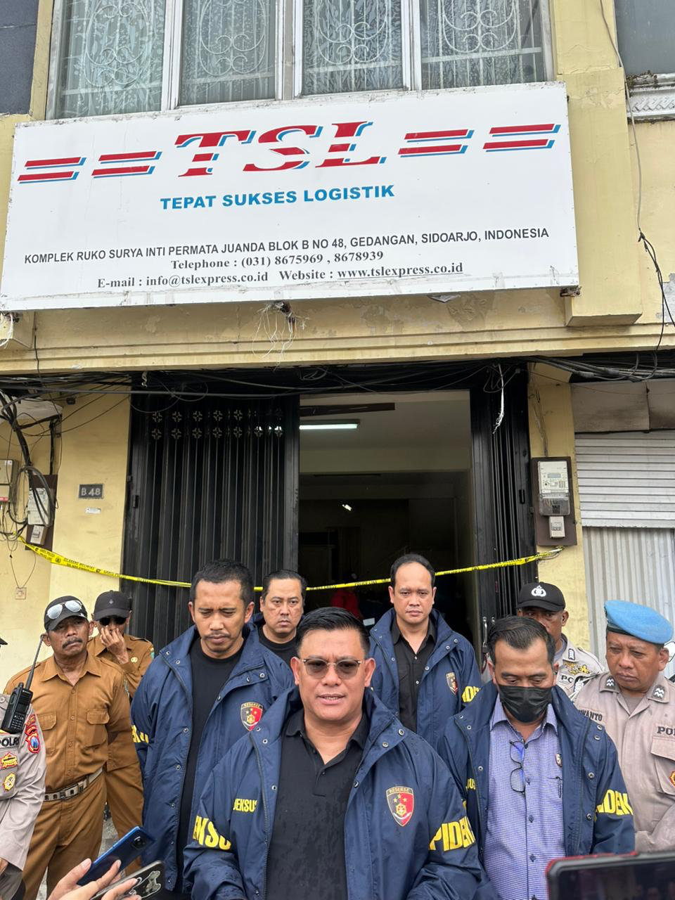 Bareskrim Polri Bongkar Gudang Penyimpanan Impor iPhone Ilegal