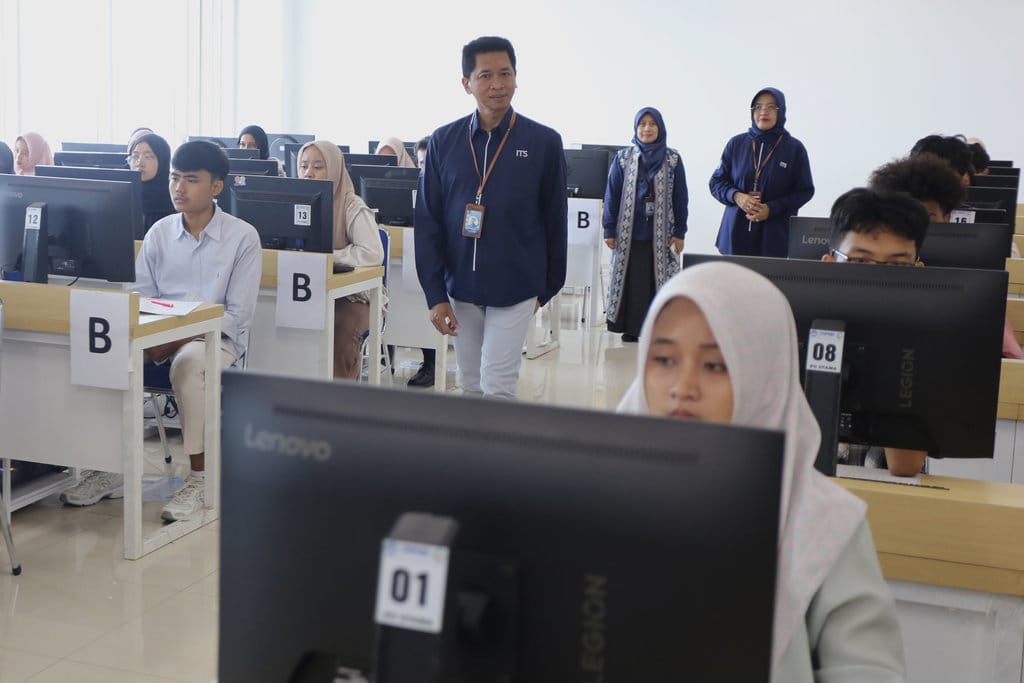 Pelaksanaan UTBK di Surabaya