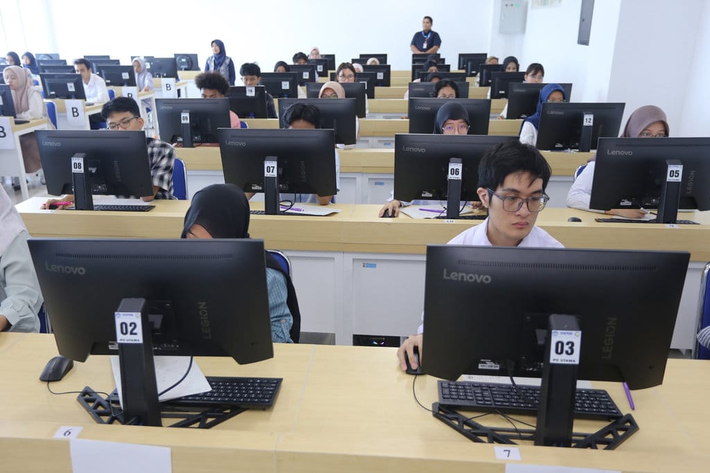 Pelaksanaan UTBK di Surabaya