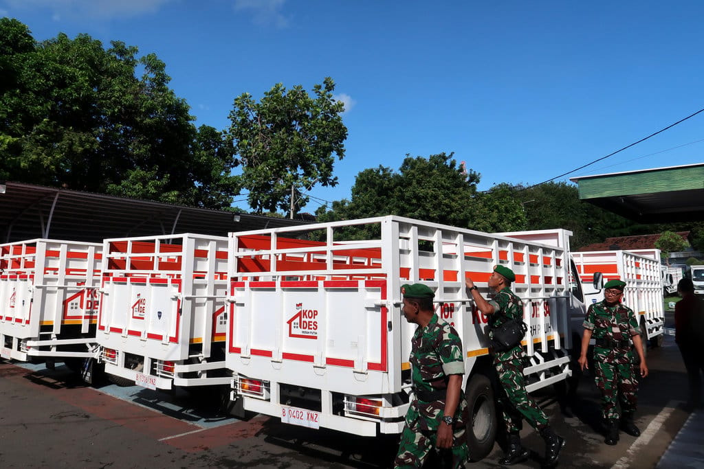 Penyerahan Truk KDMP di Banyuwangi