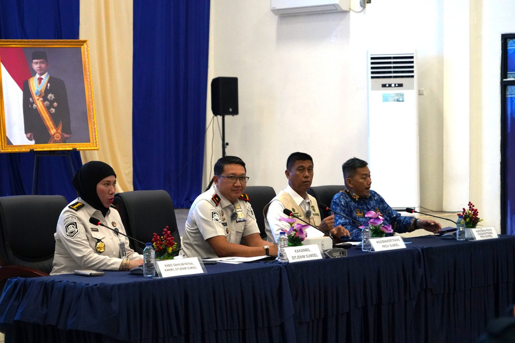 Langgar Izin Kerja Lagi, WN Cina di Sumsel Kembali Dideportasi