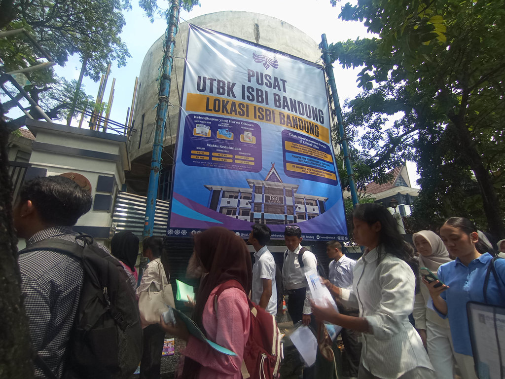 Cerita Peserta UTBK-SNBT di Bandung yang Berasal dari Luar Kota