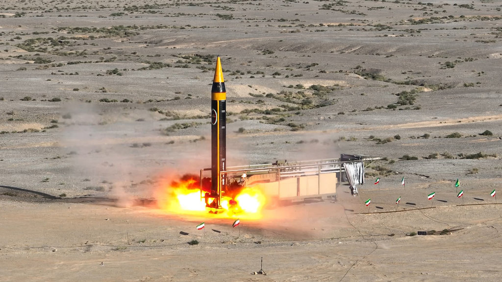 Update Perang Iran: Iran Arak Rudal Khorramshahr-4, Ini Hebatnya