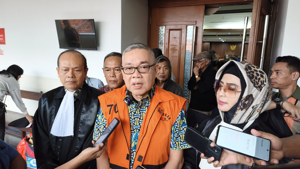 Hakim Tegur Terdakwa Kasus LNG agar Tidak Komentari Putusan