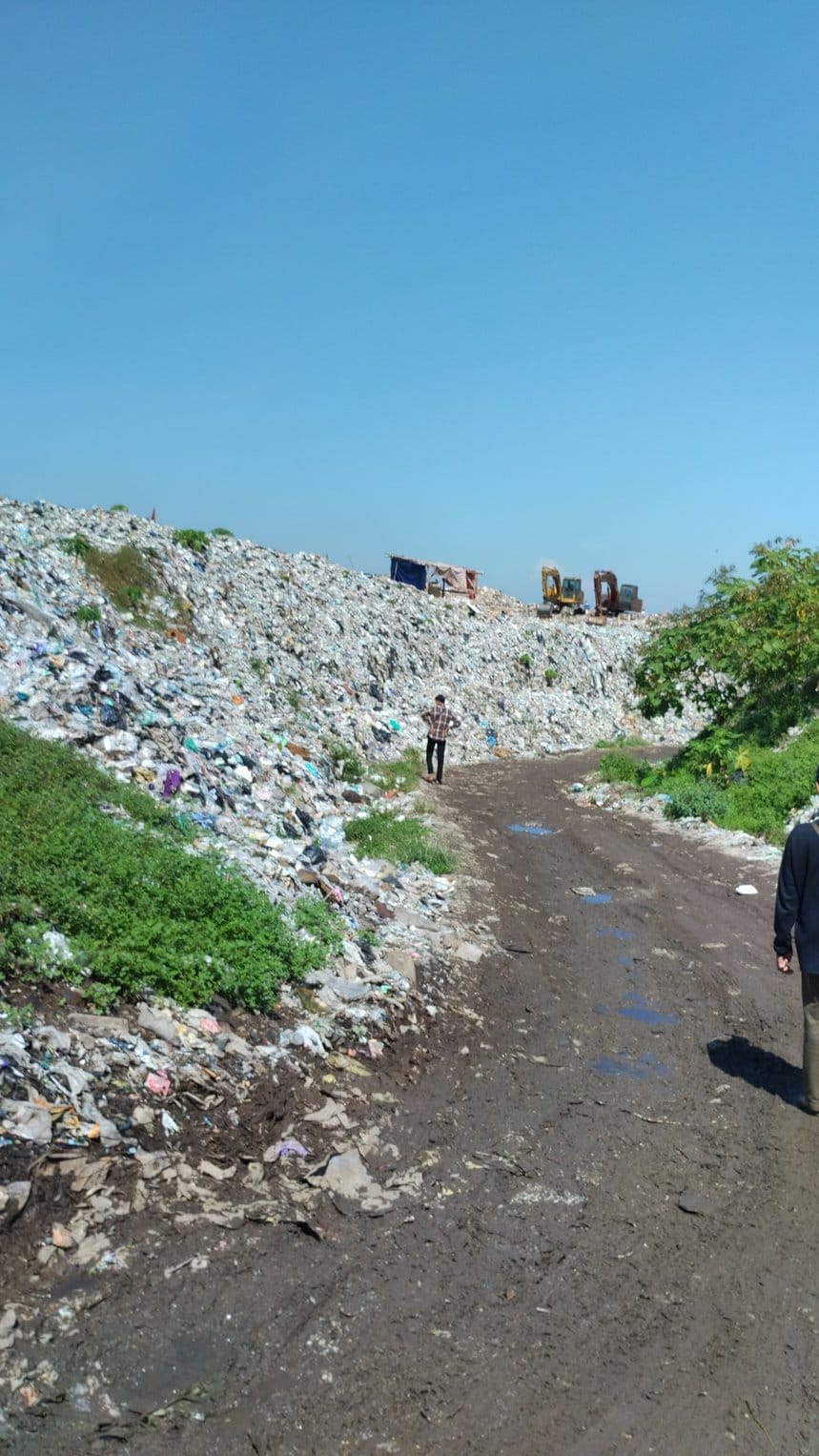TPA Pakusari Jember Kritis: Gunungan Sampah Capai 35 Meter