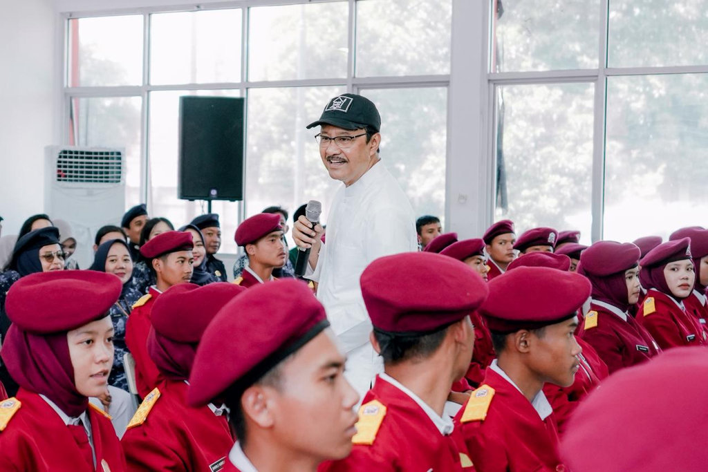 Gus Ipul Nilai Pembelajaran di Sekolah Rakyat Lampung Kian Baik