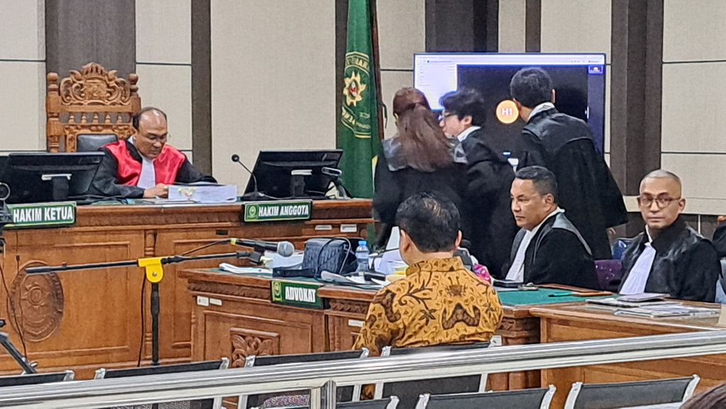 Hotman Sebut Bos Sritex Disikat Pidana usai Tolak Deal Danareksa