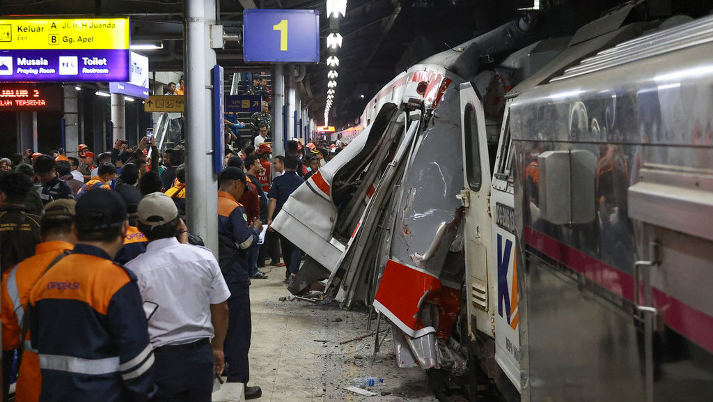 Kecelakaan kereta api di Bekasi Timur