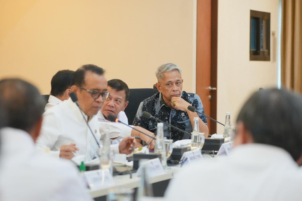 Kemensos Terus Kirim Bantuan ke Korban Gempa & Konflik di Malut
