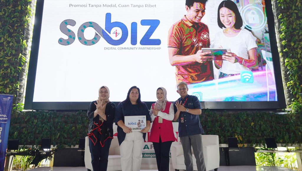 Dukung Perempuan UKM Naik Kelas, Telkom Luncurkan Sobat Indibiz