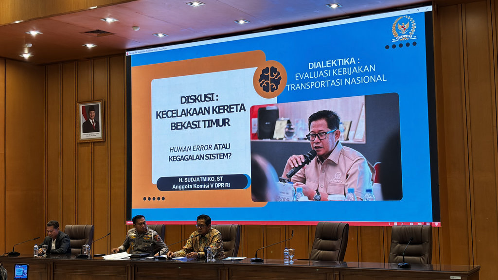 DPR: Minim Disiplin & Perlintasan Ilegal Bom Waktu Kecelakaan KA